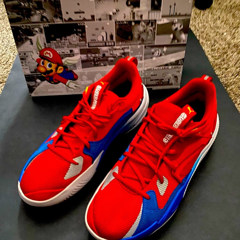Puma Men’s Super Marios. Size 12 lightly used with box.